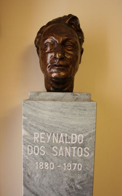 Fig.15-Busto de Reynaldo dos Santos 1945