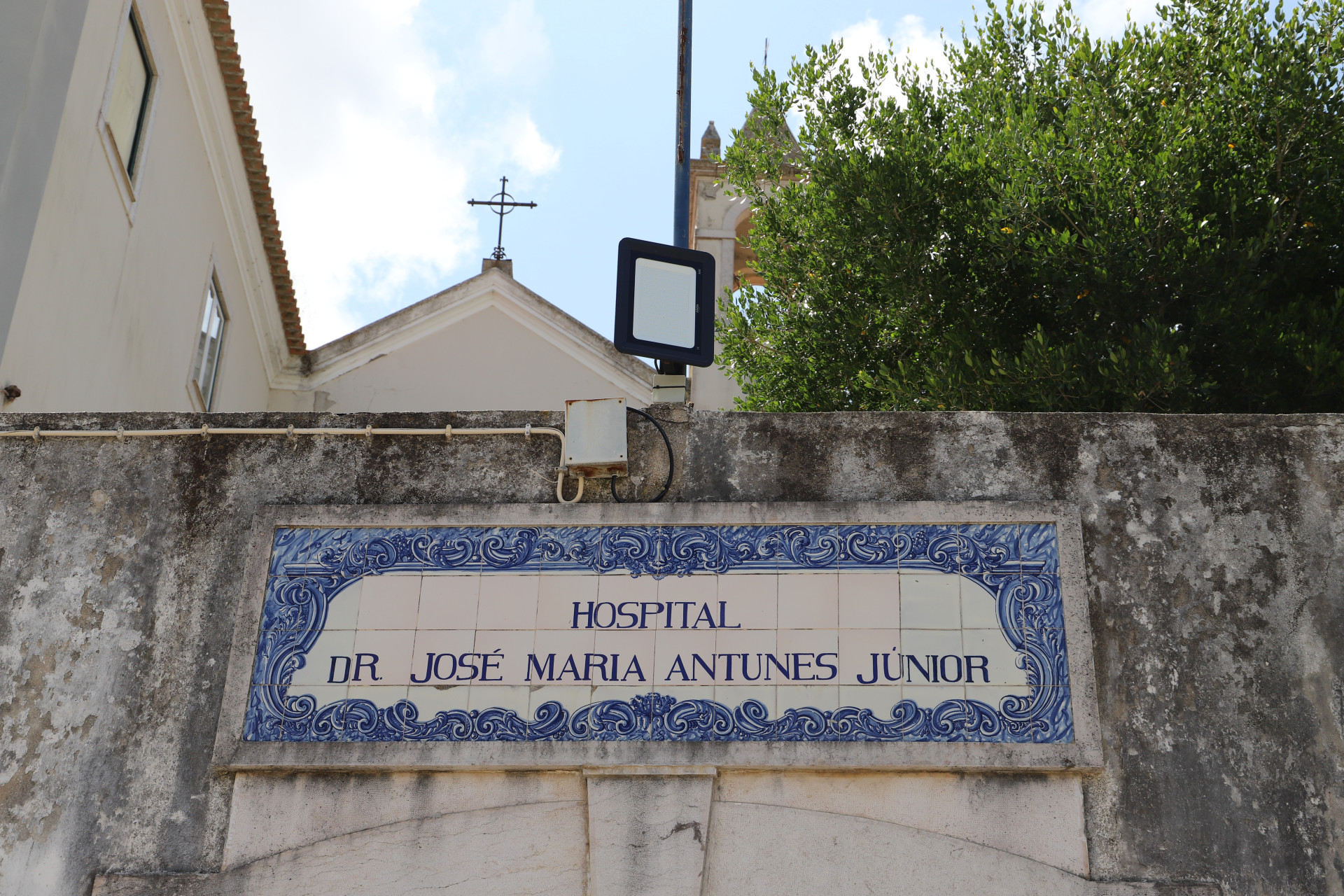 placa identificativa do antigo hospital de josé maria antunes júnior
