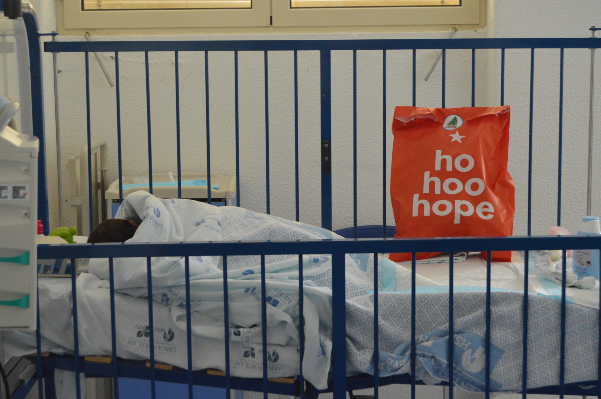 cama de bebe no hospital